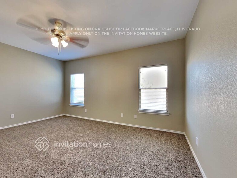 Building Photo - 2222 Whitney Dr