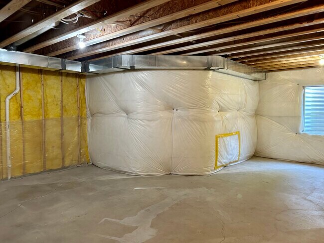 Basement - 114 W 3240 N