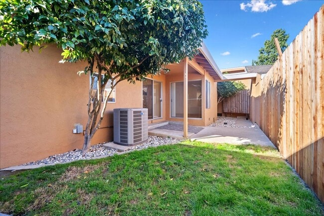 Building Photo - 3817 Breuner Ave