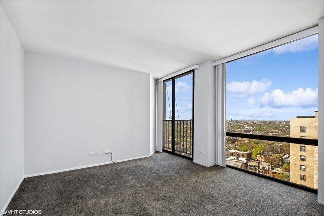 Building Photo - 345 W Fullerton Pkwy