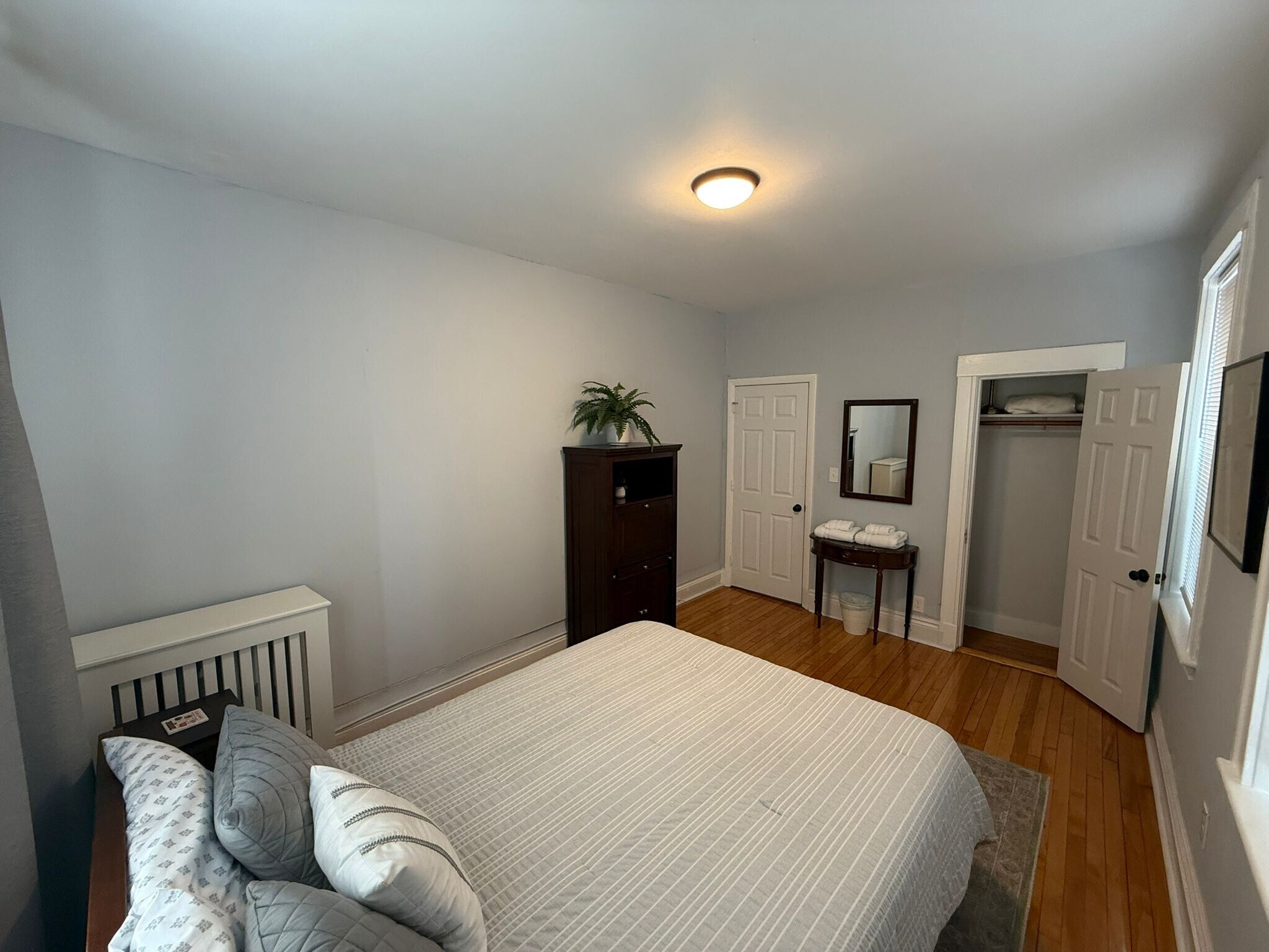 Building Photo - 32 Reedsdale St