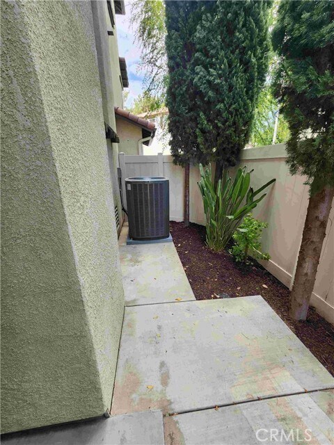 Building Photo - 33760 Willow Haven Ln