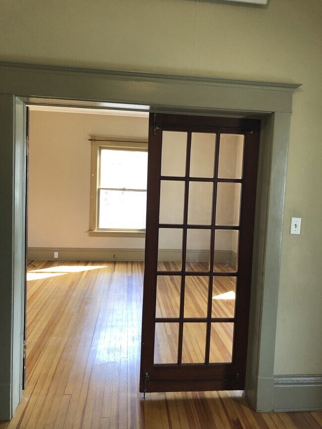 Building Photo - Beautiful Home in Downtown Longmont