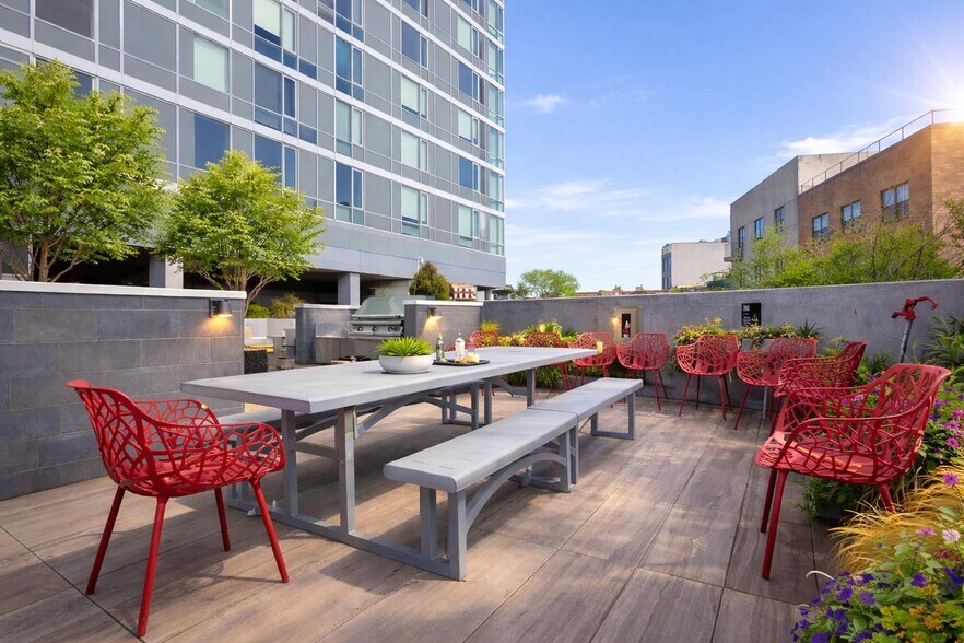 Building Photo - 1524 Sheepshead Bay Rd