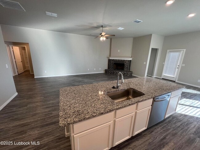 Building Photo - 2137 Kirksey Ave