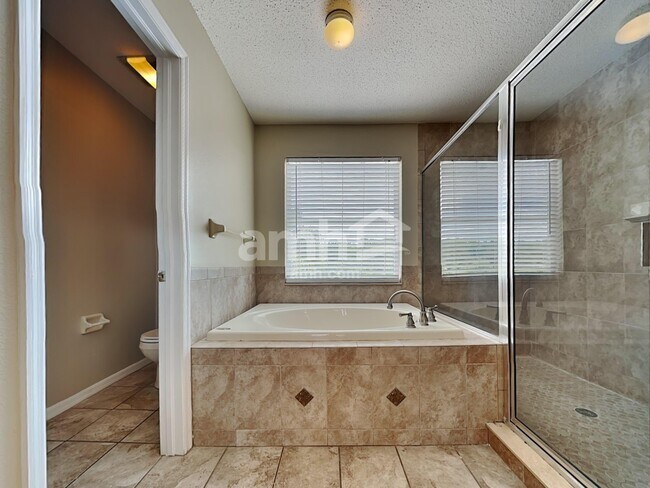 Building Photo - 27602 Sky Lake Cir
