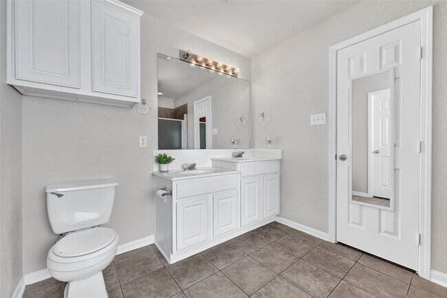 Building Photo - 3114 Rendezvous Ct