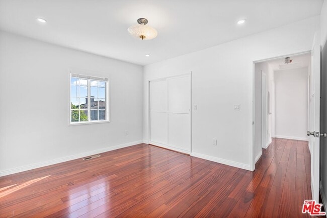 Building Photo - 3340 Alabama St