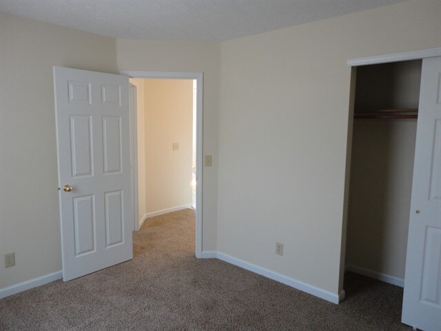 Building Photo - 4002 Cherry Blossom Blvd