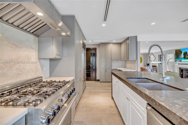 Building Photo - 750 Harrison St