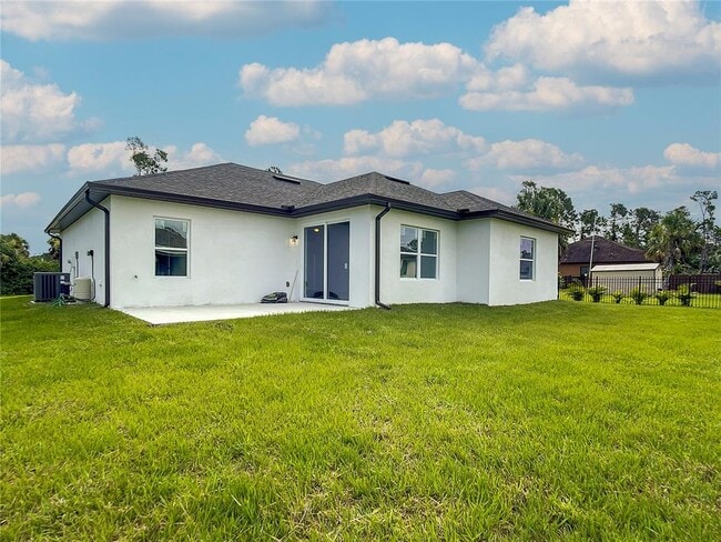 Building Photo - 14210 Luxo Ave