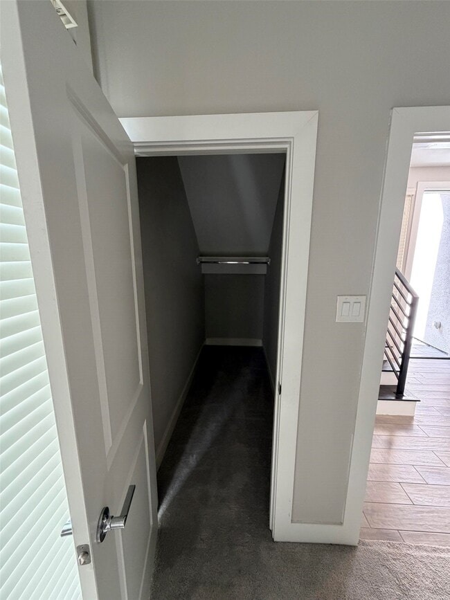 Building Photo - 10806 Warwana Rd