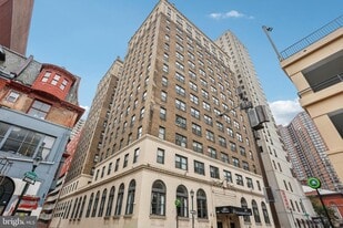 Building Photo - 1324 Locust St