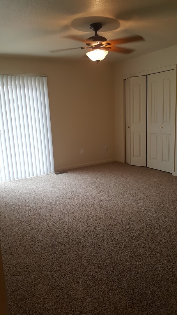 Building Photo - 925 S Meadow Ct