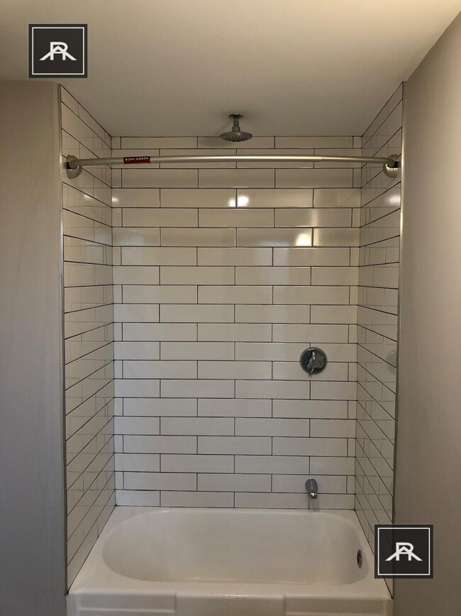 Building Photo - 3 bedroom in Cambridge MA 02140