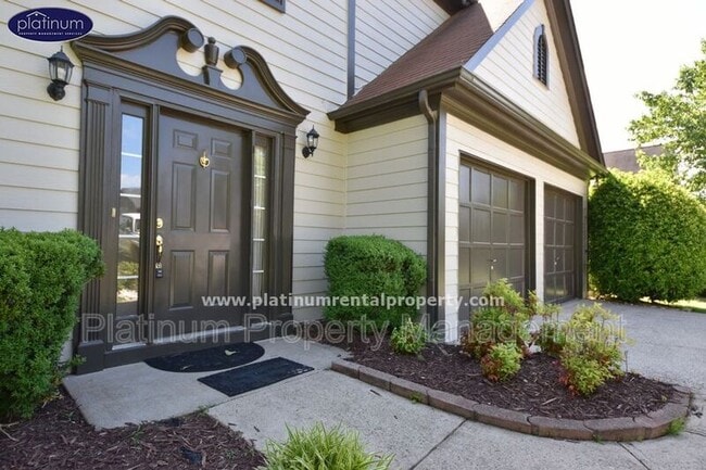 Building Photo - 1325 Holleybrooke Dr