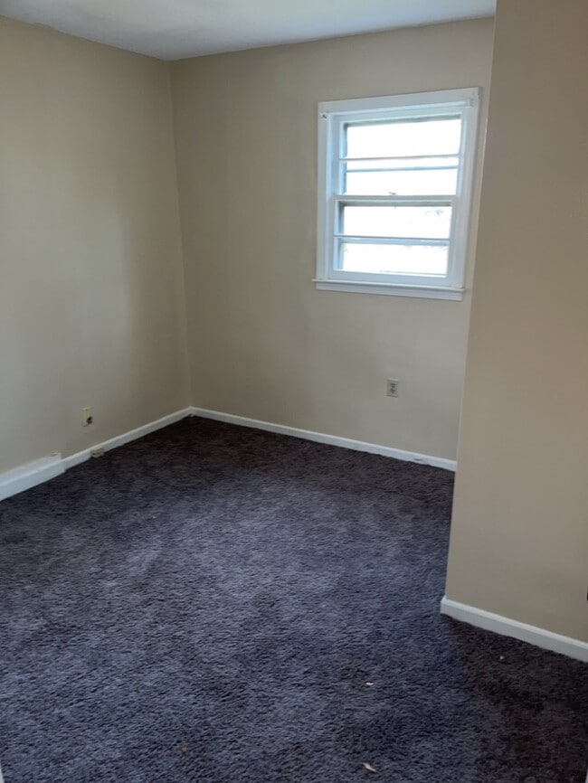 Building Photo - 205 Hammond Cir