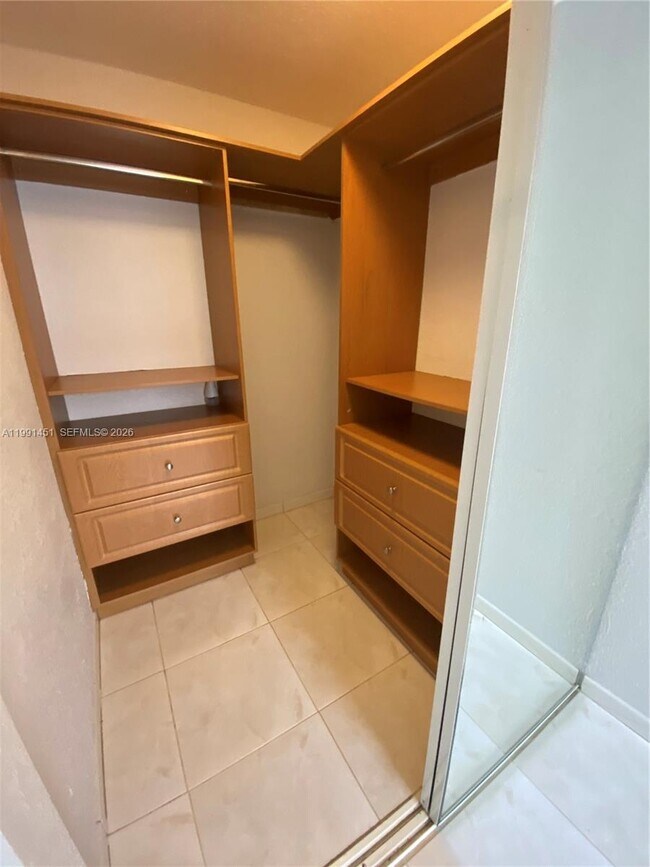 Building Photo - 17500 NW 67th Pl