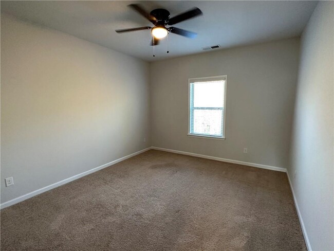 Building Photo - 1520 Kaden Ln