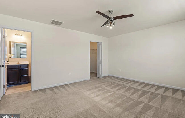 Building Photo - 60 Ceritos Trl