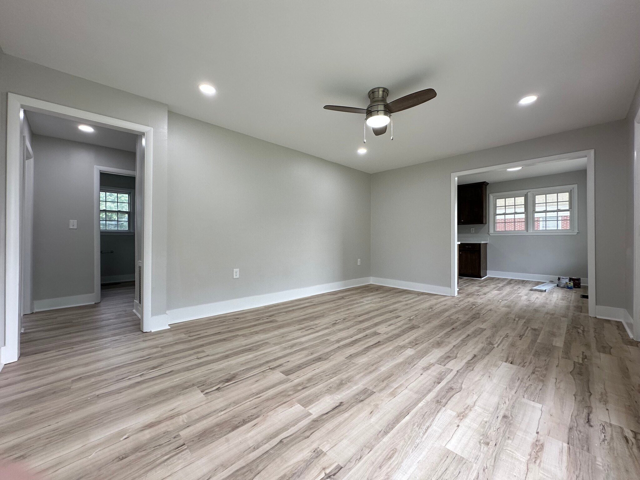 Living Room - 510 2nd Ave S