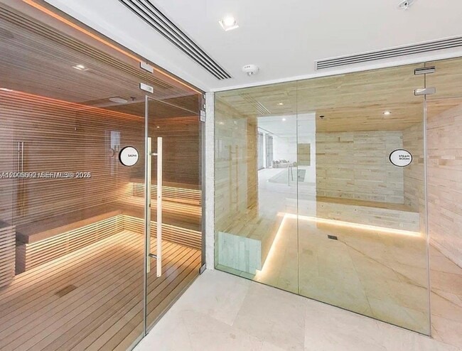 Building Photo - 3131 NE 7th Ave