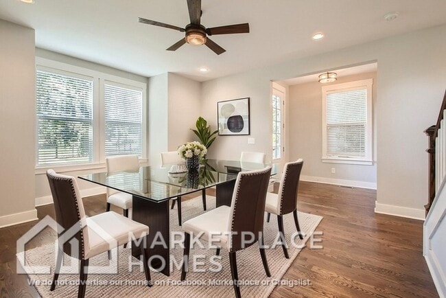 Building Photo - 1802 Porter Ave