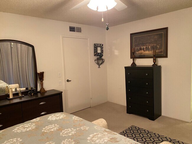 Building Photo - Lovely home with all the comforts of home.  All in Leisure World, a 45+ Active Adult Resort Commu...