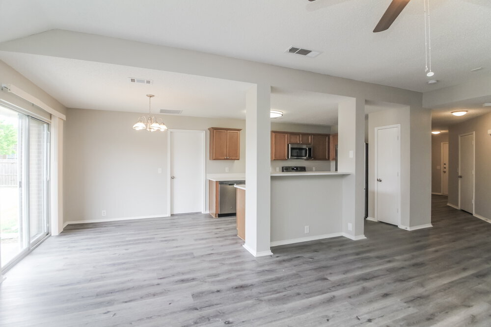 Building Photo - 823 Sage Meadow Dr
