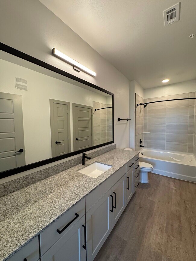 Building Photo - 5400 Haltom Rd