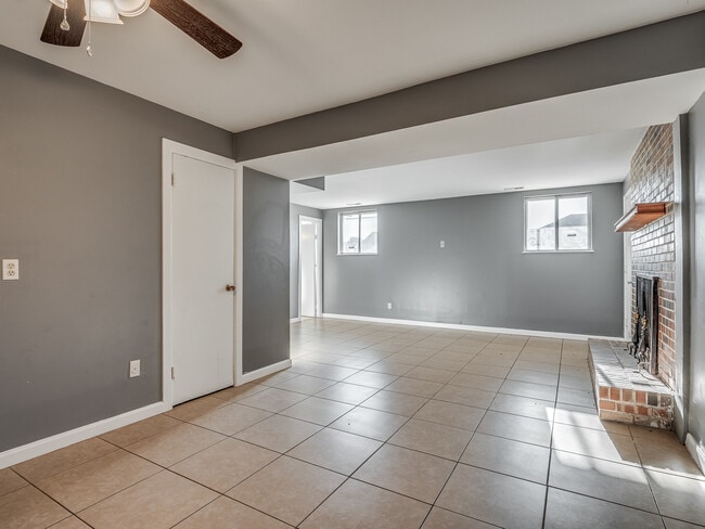Building Photo - 2520 SW 68th St