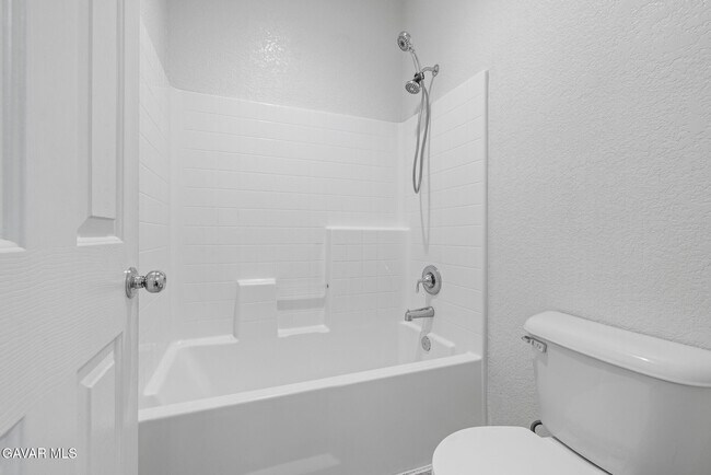 Building Photo - 37152 Waltham Pl