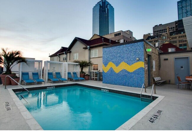 Building Photo - 1122 Jackson St