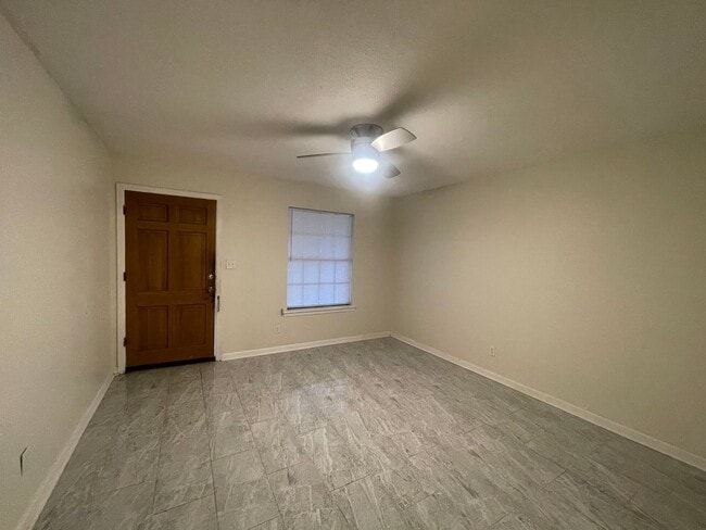 Building Photo - Spacious Inside & Out