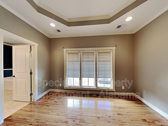 Building Photo - 2088 Eagle Ridge Dr