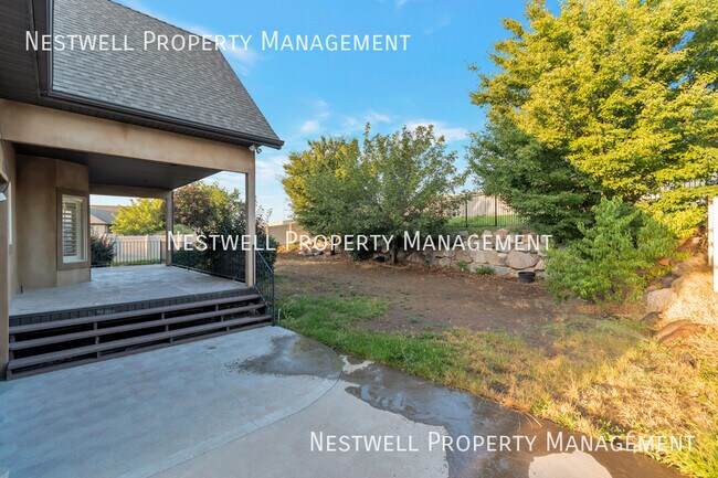 Building Photo - 10252 Eden Crest Rd