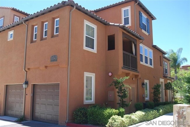 Building Photo - 10543 Avenida Olinda