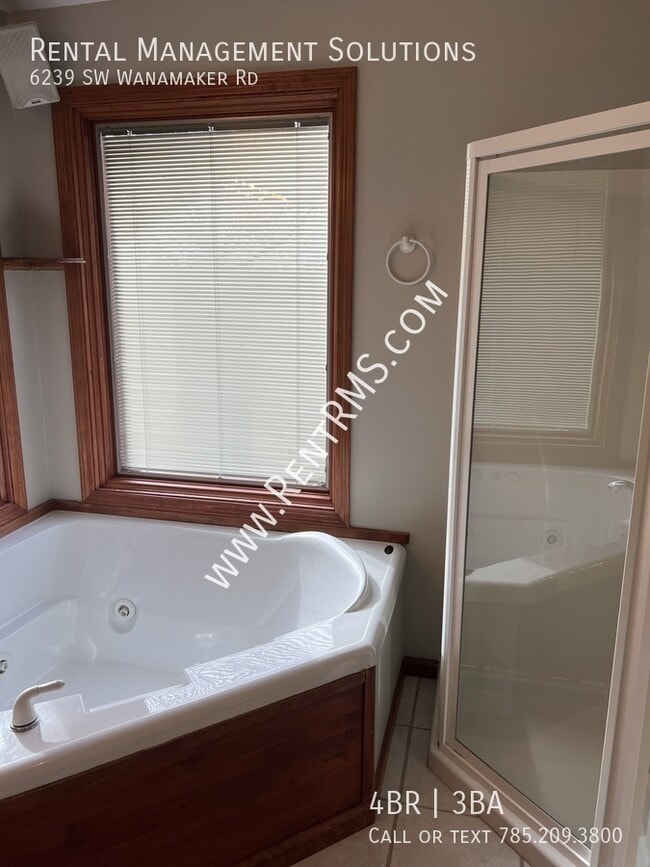 Building Photo - 6239 SW Wanamaker Rd