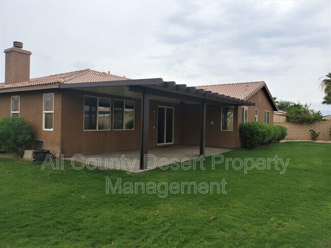 Building Photo - 37853 Avon St