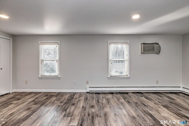 Building Photo - 5160 Madison Ave