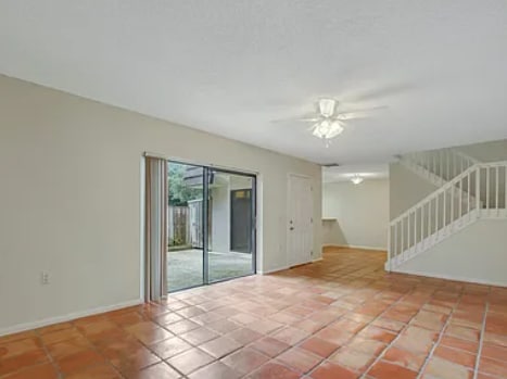 Building Photo - 1403 14th Ct