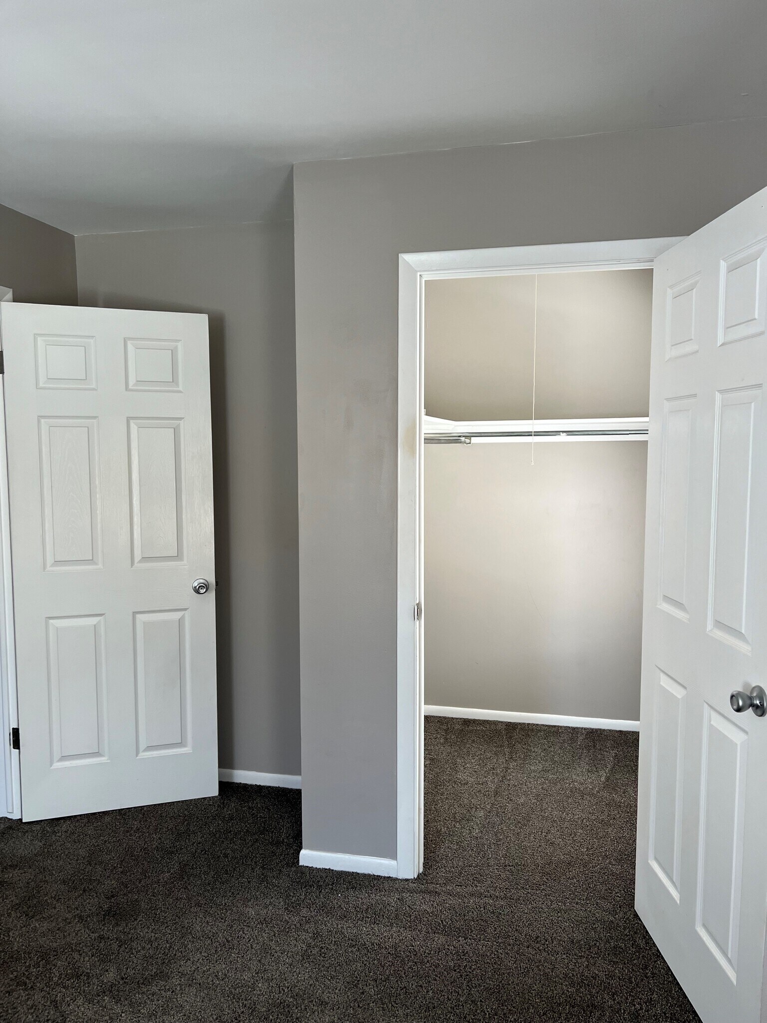 Building Photo - 770 N Main St