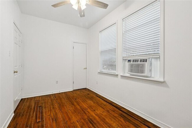 Building Photo - 2646 Jonquil St