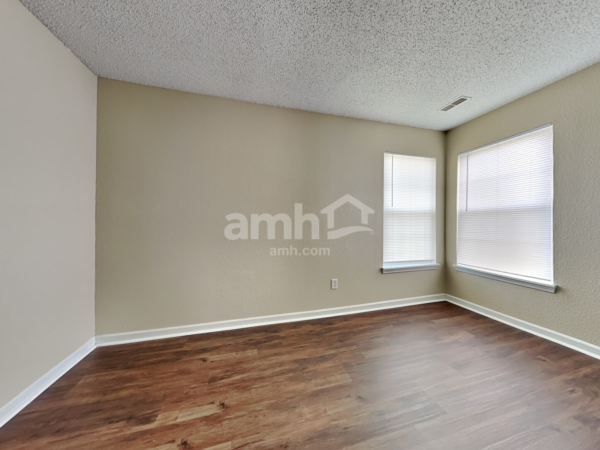 Building Photo - 1783 Blue Lake Dr