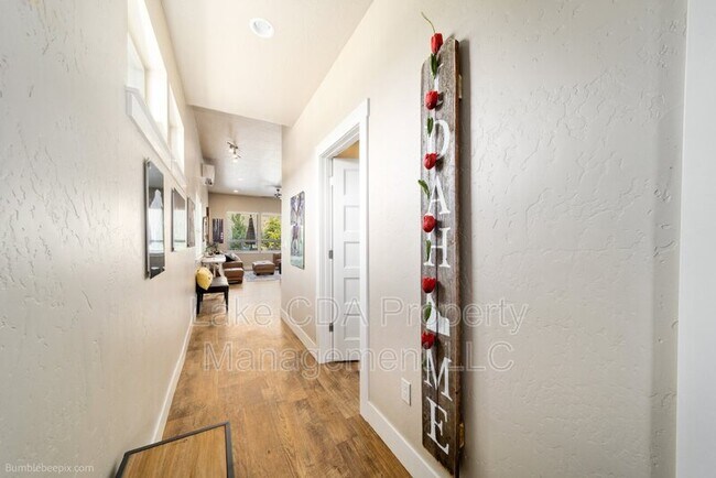 Building Photo - 3343 N Rosalia Rd