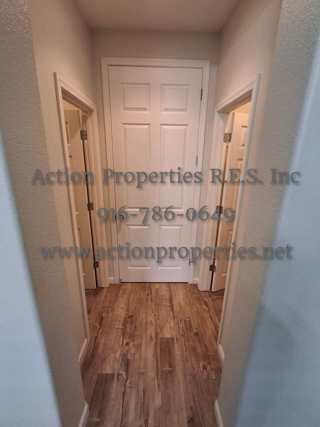 Building Photo - 2308 Las Palomas Loop