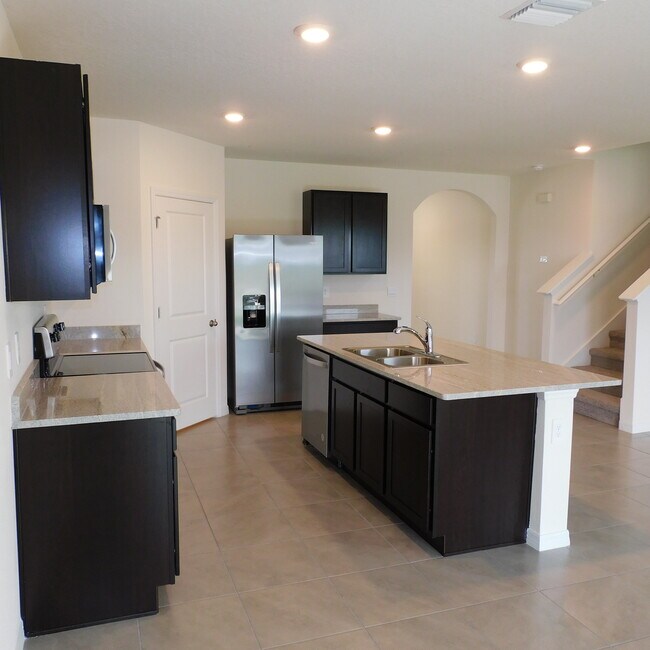 Building Photo - 17329 Reserva Dr