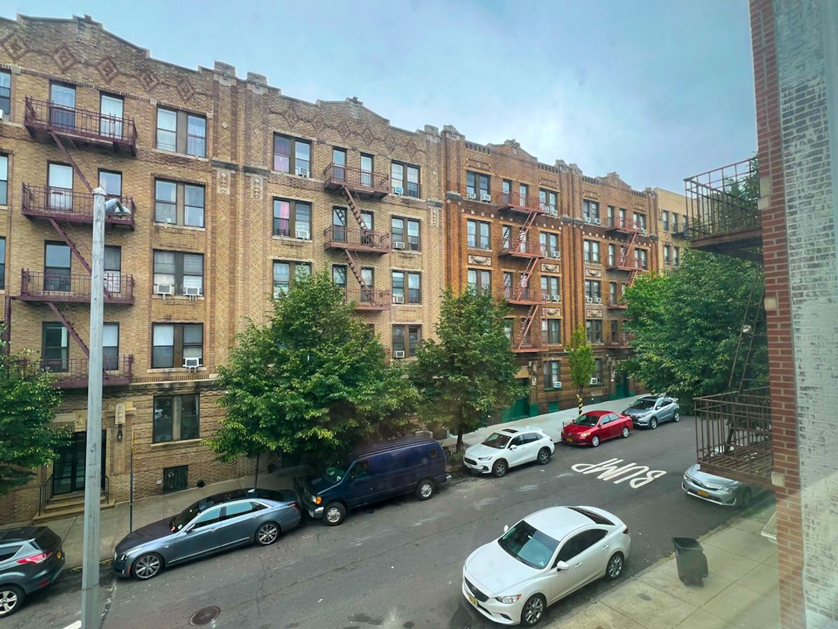 Building Photo - 42 STREET