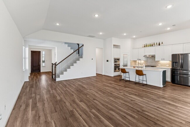 Building Photo - 12528 Gunsbach Wy