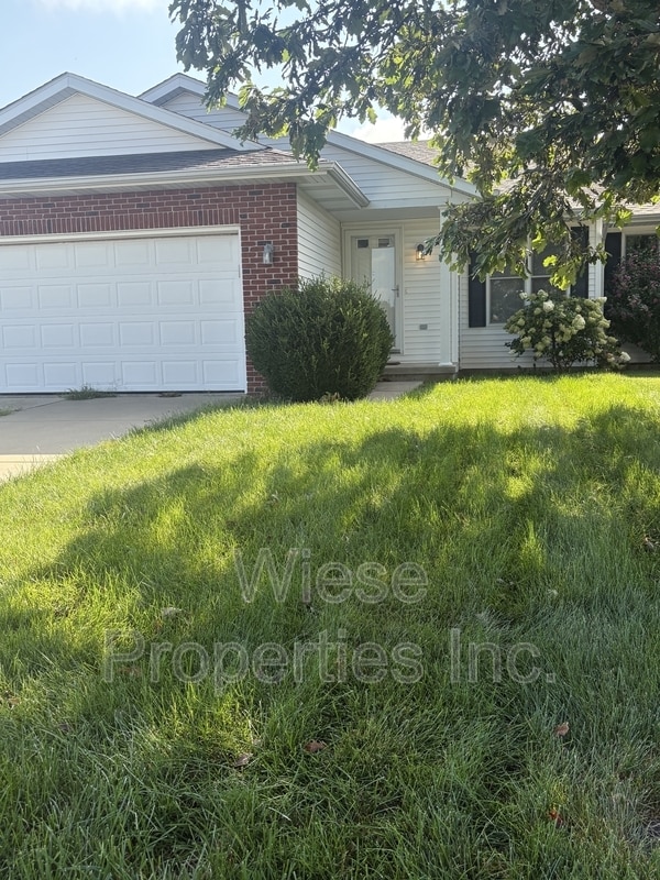 Building Photo - 1700 Tern Pl